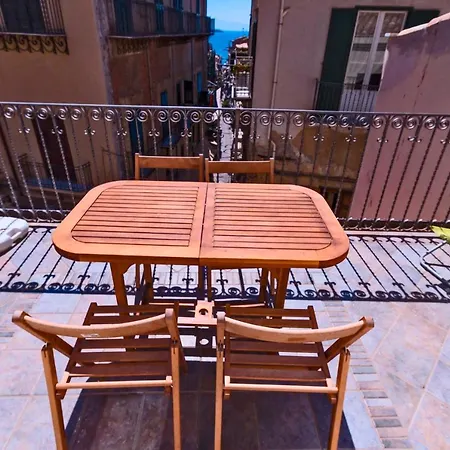 Terrazza Spinola - Terrace On The Heart Of